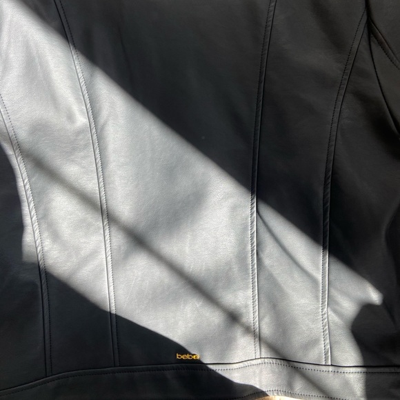 Jacket - Picture 3 of 6